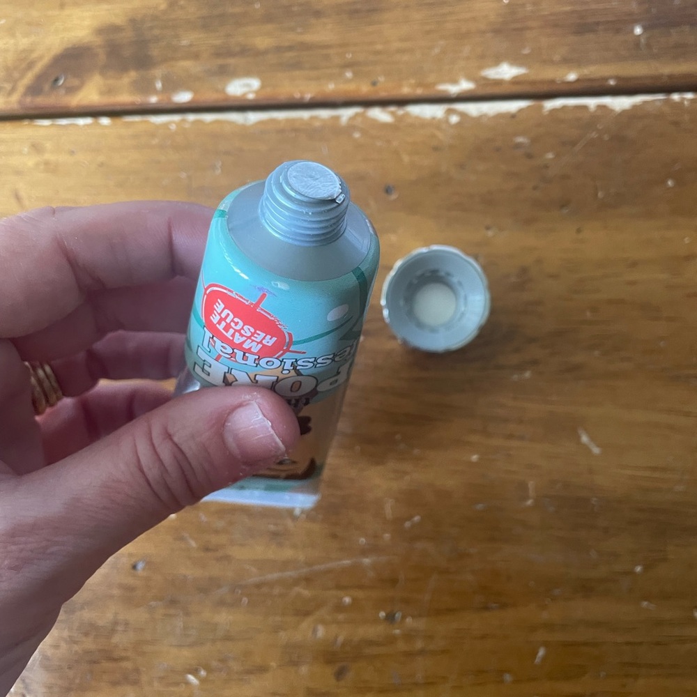 New Benefit The POREfessional Pore Minimizing Primer .75 oz./22ml - Picture 6 of 6